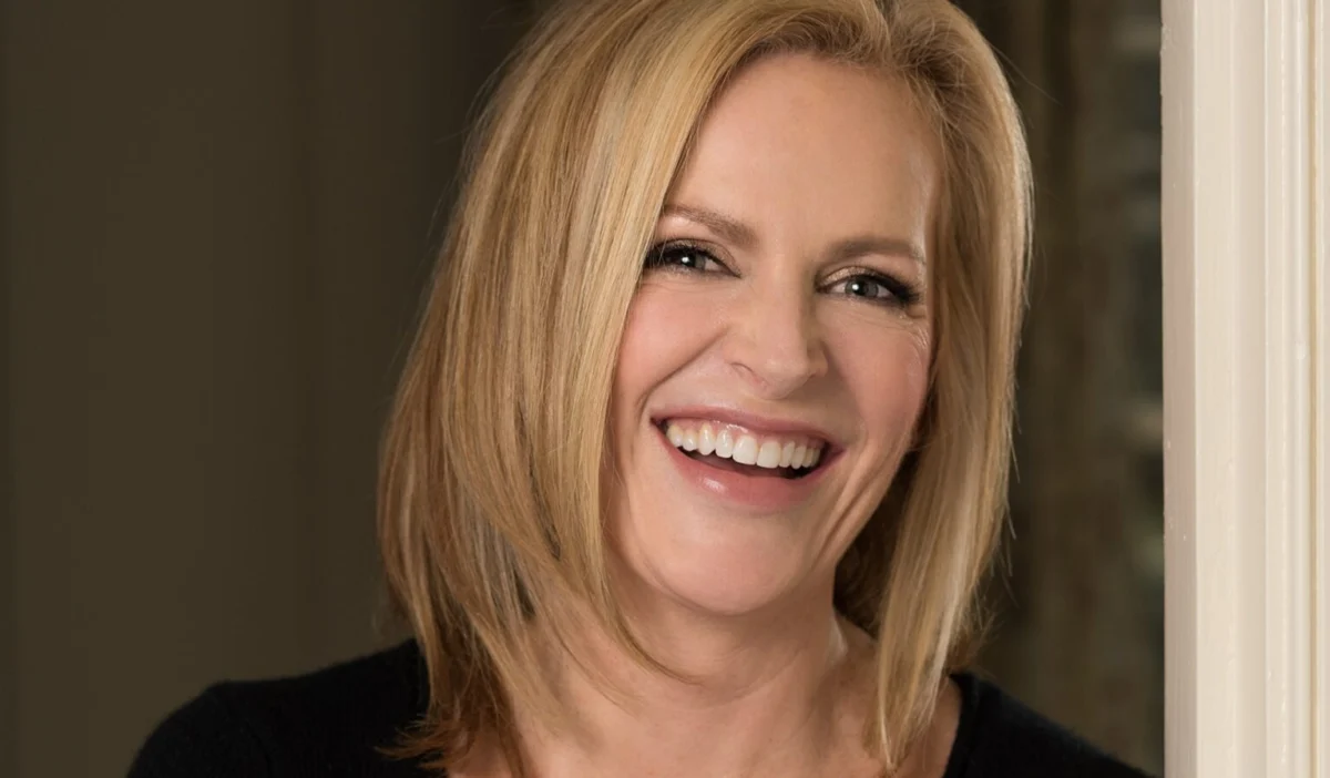 Finding Voice in an Algorithmic Age: Laura Mansfield on the Intersection of Brand Storytelling and Artificial Intelligence