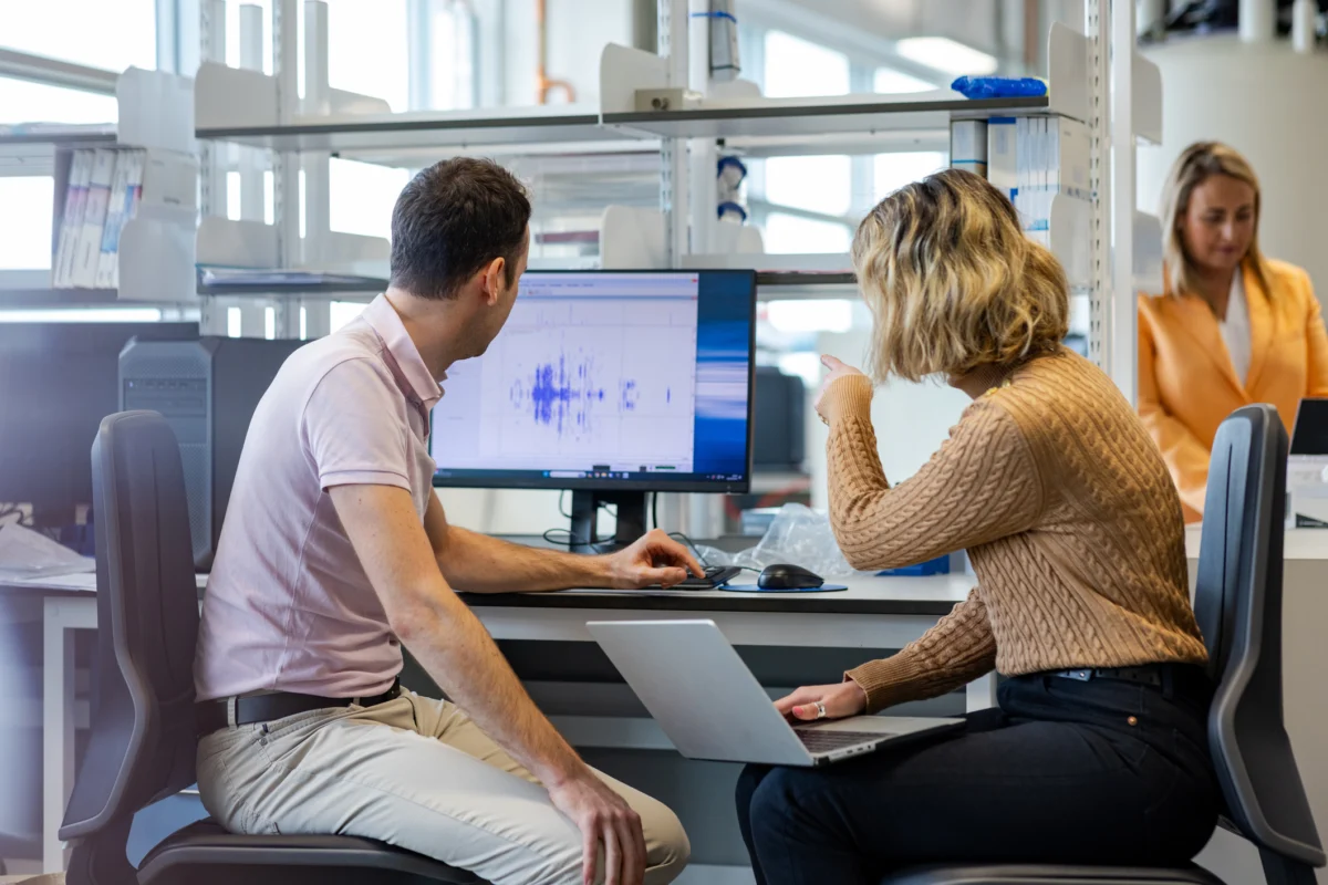 The AI adoption gap: Why technology isn’t the problem and comms is the solution.