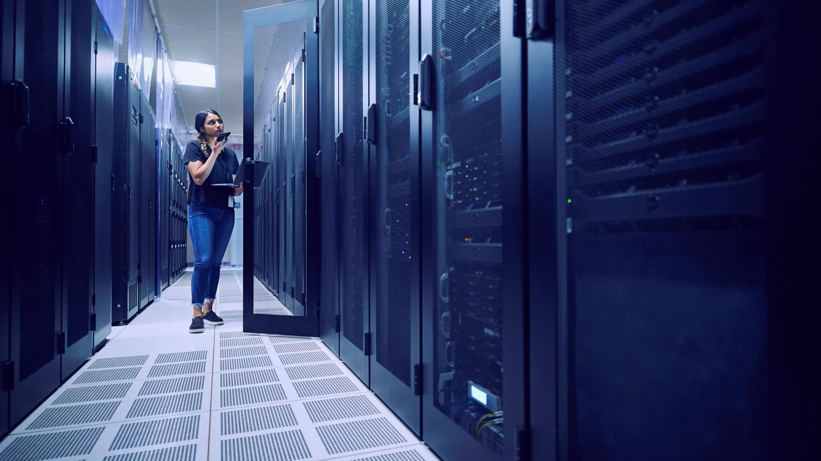 The Environmental Impact of AI in Marketing: Leaders Acknowledge Emissions Rise, But Tracking Lags