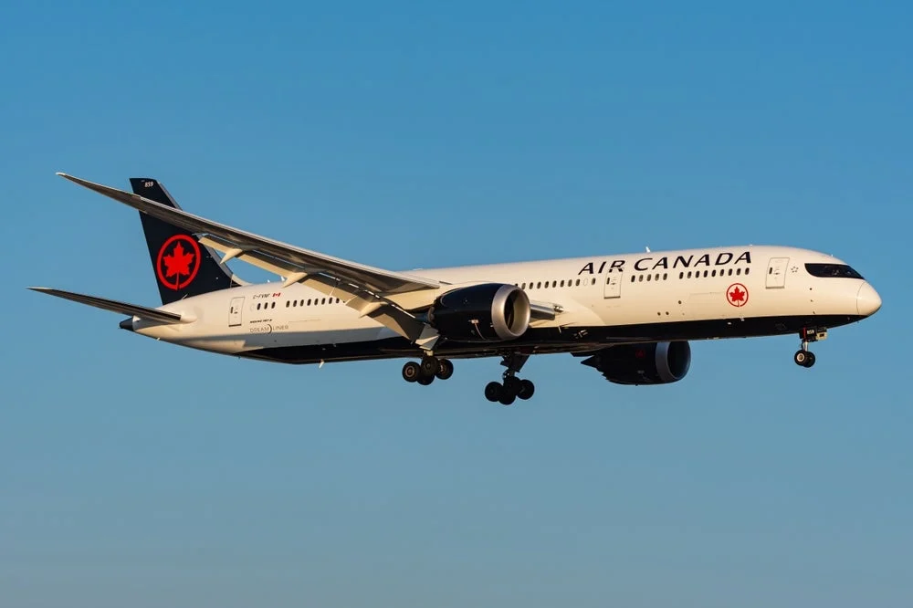 Air Canada CEO Retirement Highlights Crisis Management Failures and Linguistic Vulnerabilities in Corporate Leadership
