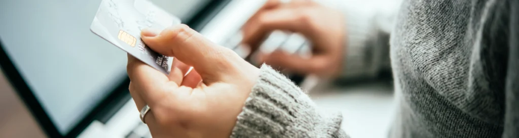 E-commerce Navigates a Volatile Economic Landscape: Strategies for Resilience in 2023