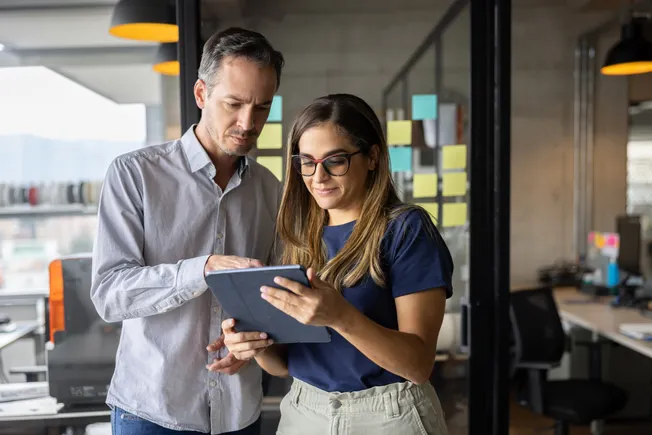 Navigating the Uncharted Waters of AI: From Executive Emails to Earned Trust