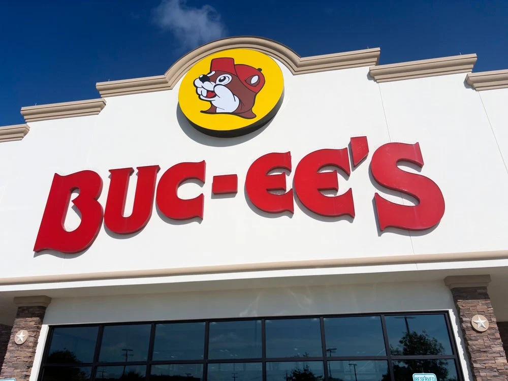 PR Roundup: Buc-ee’s Trademark Trouble, DuckDuckGo’s Brilliant Non-Product and a Data Wake-Up Call for Communicators
