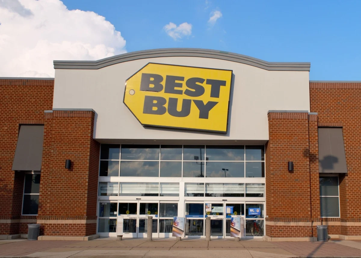 Best Buy Integrates ChatGPT into Holiday Strategy, Ushering in a New Era of AI-Powered Commerce